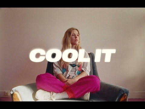 Claudia Bouvette - Cool It (Official Video)