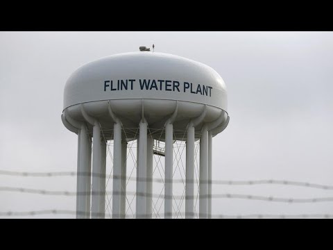 密歇根州前州長因弗林特水危機被起訴 (Michigan's former governor charged in Flint water crisis)