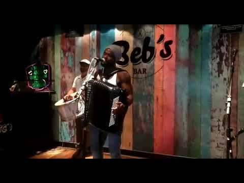 Acalanto de Black e Barbara Greco