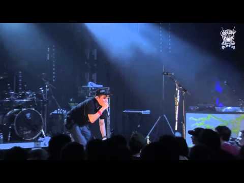 Le Peuple De L\'Herbe live au Chato\'do