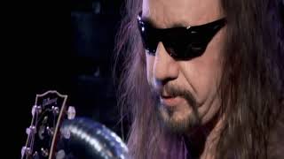 Ace Frehley;  &quot;Cold Gin&quot; guitar lesson. 2010.