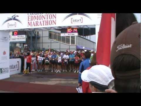 Intact Canadian Derby Edmonton Marathon 2010 Rosemarie Jeanpierre at the starting line...