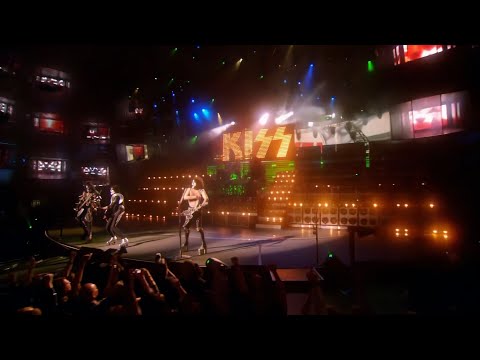 Videoclip de Detroit Rock City (Live In Virginia Beach / 2004) — KISS