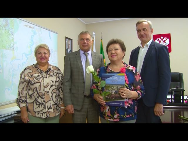 Врачей, спасших ребенка в Ангарске, поблагодарил мэр округа