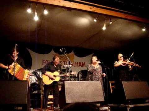 Thumbnail for Waterson:Carthy - Raggle Taggle Gypsies by Eliza Carthy, Martin Carthy, Norma Waterson, Saul Rose