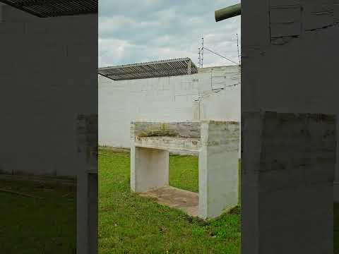 Video de YouTube - Venta de casa o 3 apartamentos de 1 dormitorio en Punta Negra.