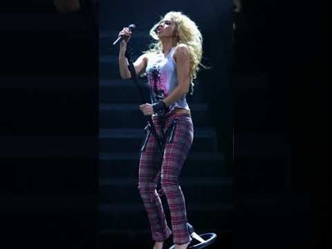 Shakira Back In Black | Tour Of The Mongoose | Milan, Italy 17-04-2003