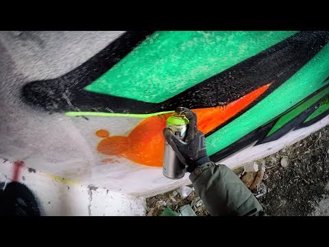 Empty AIRPORT - RAW Graffiti!