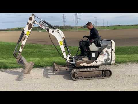 Video: Bobcat E16 mini excavator with lots of equipment 1