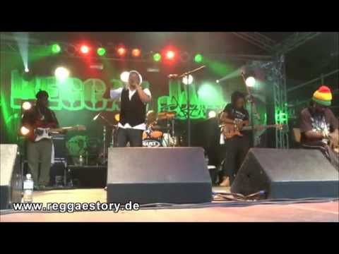 Earl Sixteen - 1/2 - Reggae Music + Words Of My Mouth - Reggae Jam 2015