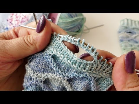 Knitting the one-row buttonhole