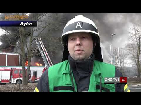 2021 03 22 Verkehrsunfall und Großbrand Syke