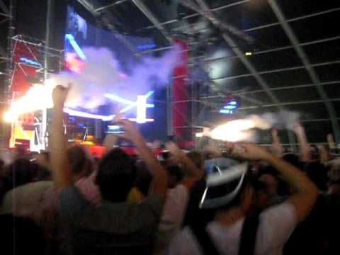 Len Faki live @ Awakenings festival 2010  Dustin Zahn - Stranger to stability (Len Faki Podium mix)