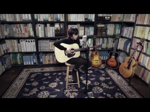 download lagu mp3 mp4 Blue Flamingo, download lagu Blue Flamingo gratis, unduh video klip Blue Flamingo