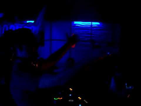 DJ Lynnwood @ Club Sevilla's (Bouncing Kitty Mix)