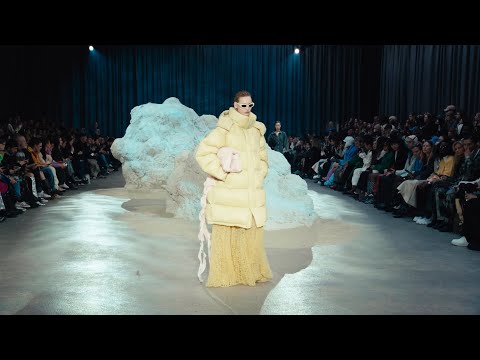 Holzweiler Autumn Winter 2023 Fashion Show / Deep Sea