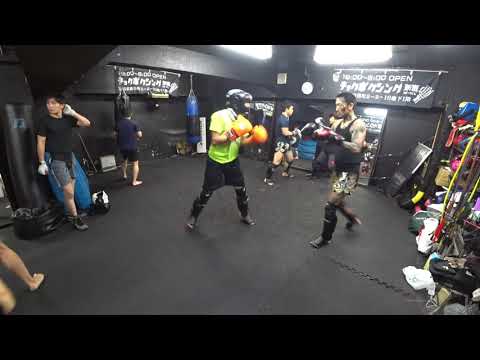 瓜田純士&ワンターレン　みんなでスパーリング　安保瑠輝也とのコラボでアンポンタン？　19:00-6:00　新宿歌舞伎町キックボクシングジム　ダイエット＆フィットネス　新宿スポーツジム