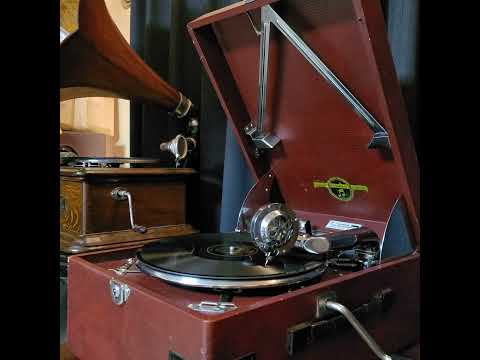 Dajos Bela and His Dance Orchestra ♪The Village Band♪ 78rpm. Columbia Model No G ｰ 241 phonograph.