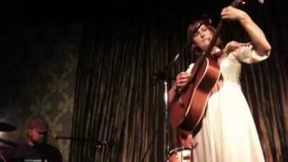 Laura Gibson live @The Hanbury Club, Brighton - 'Postures B