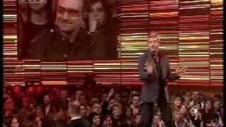 Bono get the Echo award 2007