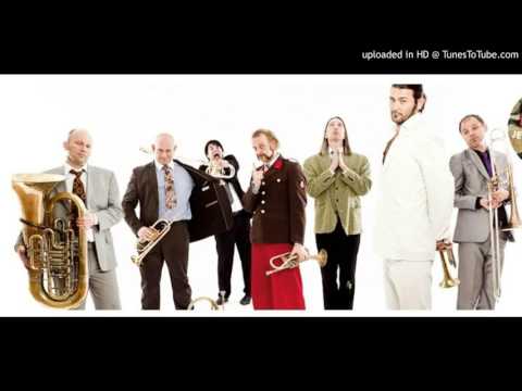 Mnozil Brass  2008 - 6 - Bossa Nova