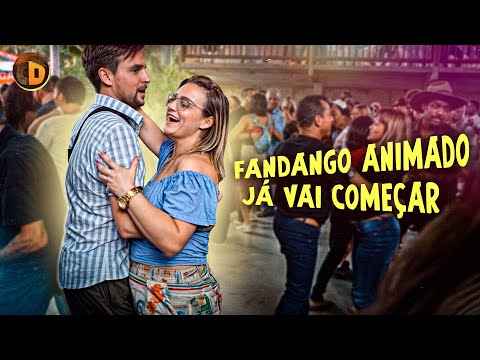 FANDANGO ANIMADO JÁ VAI COMEÇAR - DANÇANDO FORRÓ NO BAILÃO DOS AMARANTES (VANEIRA)