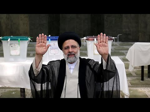 المحافظ المتشدد إبراهيم رئيسي يفوز بالانتخابات الرئاسية في إيران