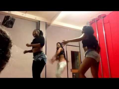 Roux Dancers - DJ Afrob - Decale [ Freestyle ]
