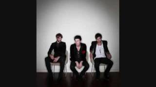 The Delta Fiasco - Paperhouse (Ladytron Fastback Remix)
