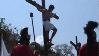 preview picture of video 'Via crucis, Semana Santa Purepero 2011'