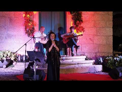 Zita Sousa - Passeio à Mouraria (Fado Triplicado)