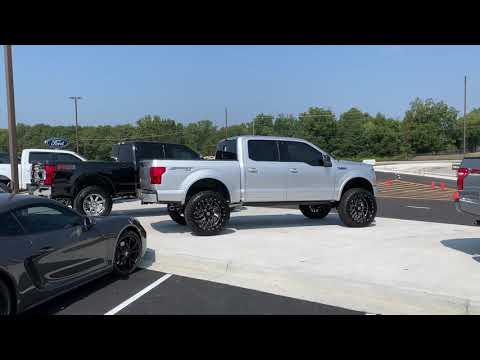 7” ReadyLIFT Suspension vs 3.5” SST Lift Kit Ford F-150