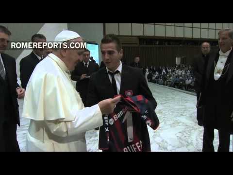 El Papa recibe a los “campeones de América”