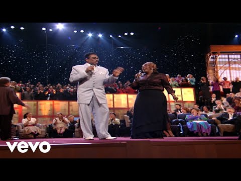 Bill & Gloria Gaither - I'm So Glad [Live] ft. Jessy Dixon, Tramaine Hawkins