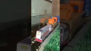 Download lagu CC203 Narik CC205 Tanpa mesin (STOP MOTION) #miniaturkeretaapi #shorts mp3