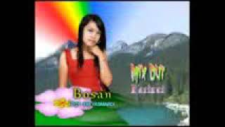 Download lagu lia johan_BOSAN_lagu lama waktu mak masih gadis😁😁😁 mp3