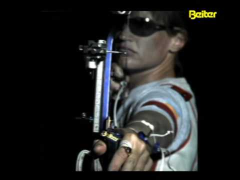 Archers Paradox on a Recurve Bow