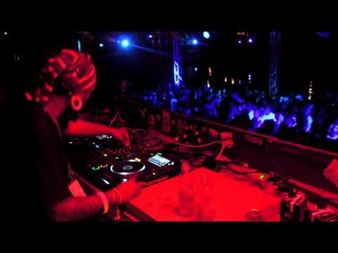Osunlade @The Beach Stage (Suncebeat 4 - Tisno, Croatia) - Jul 29, 2013 (2)