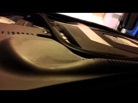 Mercedes 2006 350 fan noise.