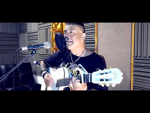 Vicky Martinez - Superficial