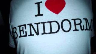 Bizarring 25: Los Nikis - Voy a Benidorm