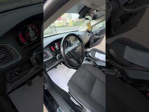 фото volvo v40 ii 0