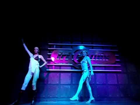 Thifayne la close e Ashilley twister - Womans got the power Boate friends ( O Bis )