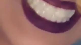 غير ابتسامتك قبل أن يغيرك كلام الناس