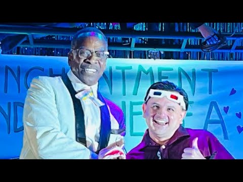 Marvin Berry performs “Earth Angel” and “Johnny B. Goode” Nov 12, 2022 #backtothefuture #hollywood