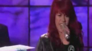 Allison Iraheta On Ellen - I dont wanna miss a thing - Performance