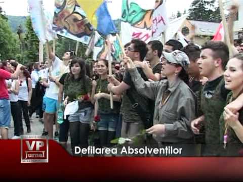 DEFILAREA ABSOLVENTILOR