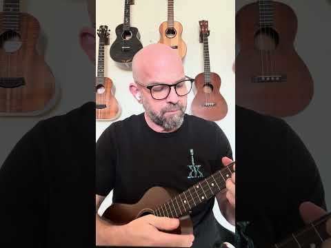Gibson 1950 Tenor Ukulele - upgraded tuners, vintage beuty image 7