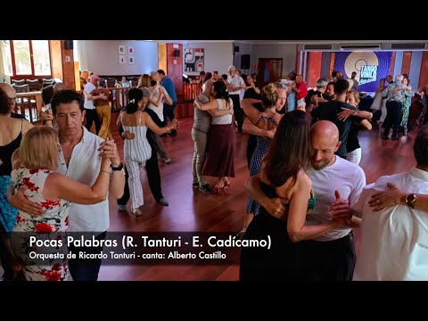 Tango: Pocas palabras (1941) Orq. T. Los indios de Ricardo Tanturi, canta: Alberto Castillo