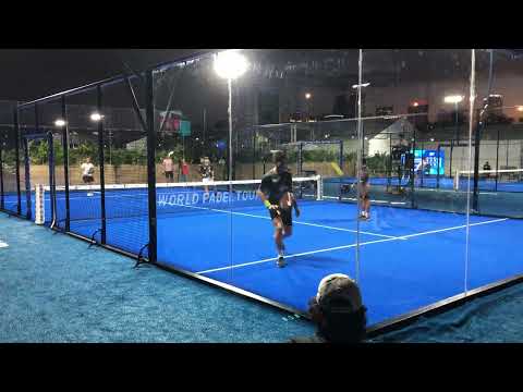 Fede Chingotto con la volea ganadora a la reja